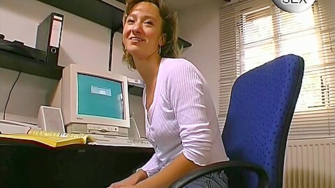 Sachbearbeiterin Muss Wieder Ueberstunden Machen