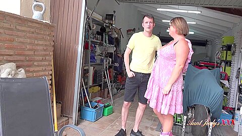 Busty Redhead Cougar Jojo Seduces The Mechanic