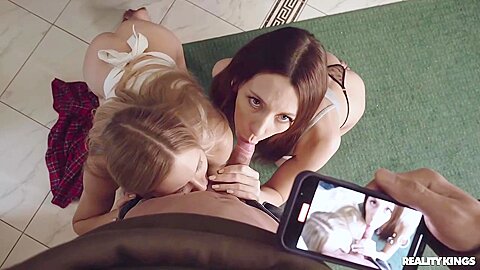 Et se lécher la chatte tout en se faisant baiser avec Julia Rain, Stella Cardo et Stephan Cardo