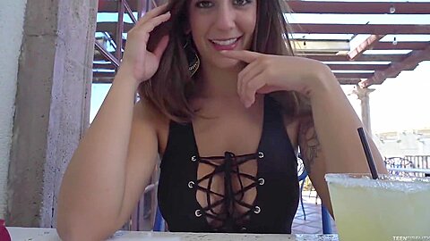 Layla London – Real Life 12 – Teaser-Video